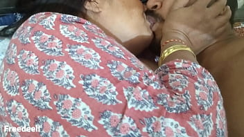 Guruku Yang Seksi, Bhabhiku Yang Hot, Mengajariku Cara Bercinta Tanpa Izin
