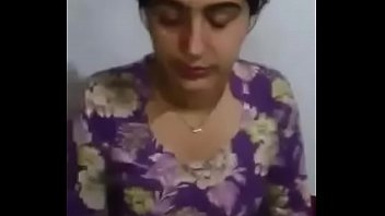 Kakak Perempuan Asli India Dihardiki Dengan Suara Hindi Yang Menggairahkan