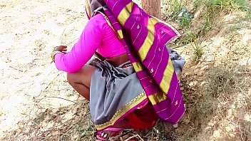 मेरी ससुराल की रांड को खेत में चोदते हुए वायरल वीडियो