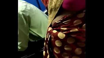 Mata-mata Ibu Desi Yang Menggoda