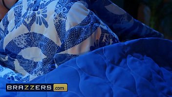 Eliza Ibarra Dan Seth, Rasanya Nikmat Jadi Yang Jahat Di Brazzers