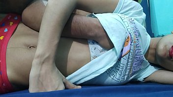 Guru Hindi Desi, Your Priya, Menjilati Dan Menembus Memek Sempit Muridnya Hingga Erangannya Menggema Dalam Bahasa Hindi Asli