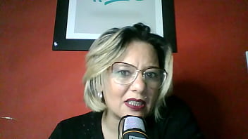 Kumparan Mantan Iparku Yang Berdada Besar Dan Fetish Rokok Seksi