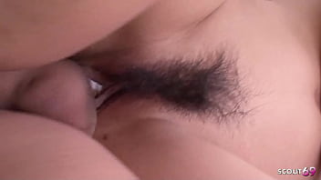 Pemerkosaan Mentah Gadis Jepang Mungil Dada Montok Oleh Pria Tua Tak Dikenal, Akhirnya Dihujani Sperma Pertama Kali