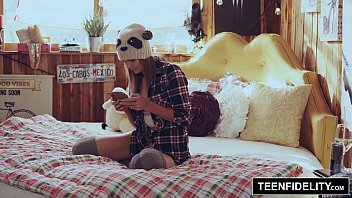 Kejutan Isi Dalam Dari Ayah Tiri Di Memek Shyla Ryder
