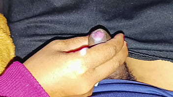 Tanteku Kesengsem Sama Kontol Kecil Yang Bikin Dia Meraung-raung