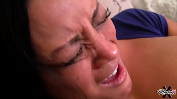 Rayuan Memek Tua Asia Maxine X Muncrat Deras Pakai Vibrator Dan Dildo
