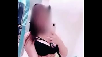 Gadis Arab Seksi Dari Los Angeles Yang Hidup Mewah Dan Menggoda