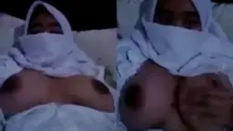 Hijab Toge Mengumbar Memek Ranum