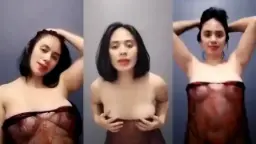 Kimaya Agata Menggoyangkan Tubuhnya Yang Seksi Dengan Gerakan Penuh Gairah