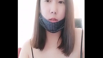Gadis Seksi Goyang Hot Di Gogo Live