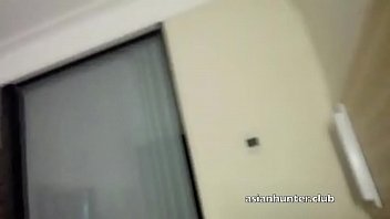 Ling Si Pemalu Dari China Di Asianhunter.club Digerogoti Dari Belakang Dan Pantatnya Dihajar Sampai Memerah