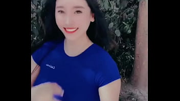 Gadis Asia Berpayudara Dan Berbokong Montok Siap Memuaskan Hasratmu.