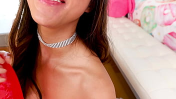 Alexia Anders Melahap Kontol Gede Sampai Ke Ujung, Ngewe Mulut Brutal Dan Telan Semua Sperma Panasnya