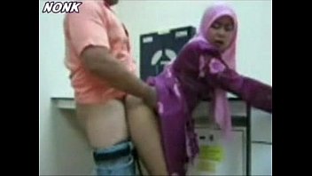 Gadis Arab Amatir Yang Panas Dan Liar Di Ranjang