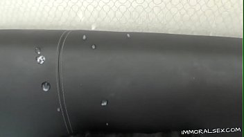 Pov: Tampilan Langsung Cewek Sange Ngentot Sambil Ngehis Kontol
