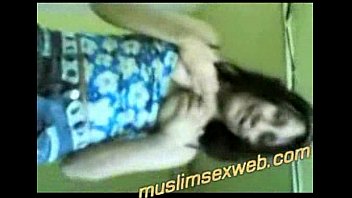 Lesbi Arab Panas Menggoda Remaja Nakal