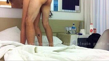 Menggila Di Atas Pelana Liar, Gadis Asia Amatir Yang Menggoyang Nafsu