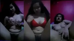 Abg Berkemeja Merah Tergoda Mainin Memek Basah