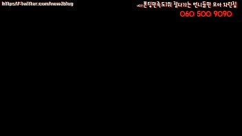 중국 여자의 문신이 드러나는 섹시한 몸매