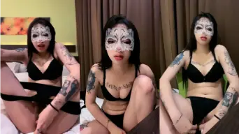 Kak Novita Mengangkang Dan Mengocok Memek Tipis-tipis Sampai Mimpi Basah
