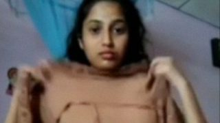 Teman Sekamar Desi Nyaris Ketahuan Lagi Bikin Konten Panas Bugil Di Kamar