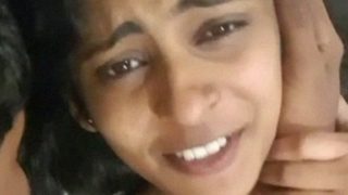 Video Panas Pasangan India Yang Gila Asmara Main Jari Dan Foreplay