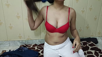 बड़े भाई ने सोतेली बहन को छोड़ दिया – हिंदी में गर्म ऑडियो