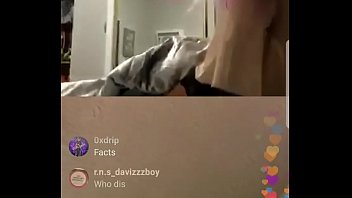 Pantat Montok Gadis Kulit Terang Bergoyang Dan Memancarkan Cairan Panas Di Siaran Langsung Instagram