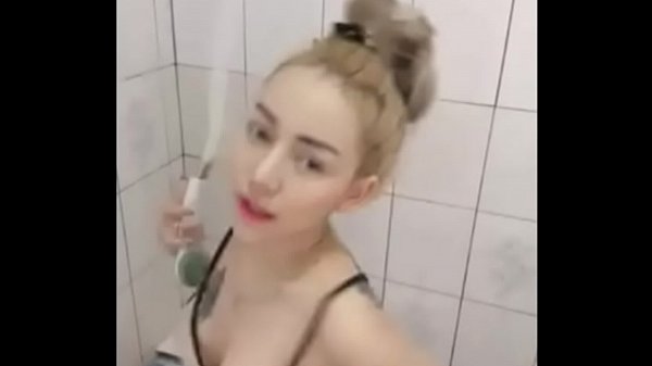 Live Streaming Rahasia: Natalie, Si Cantik Yang Puaskan Diri Sendiri