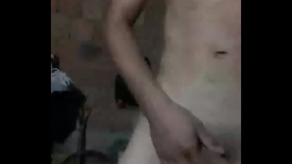 Novinho Exibindo A Pele Lisinha E Se Masturbando Ao Vivo No Cam4