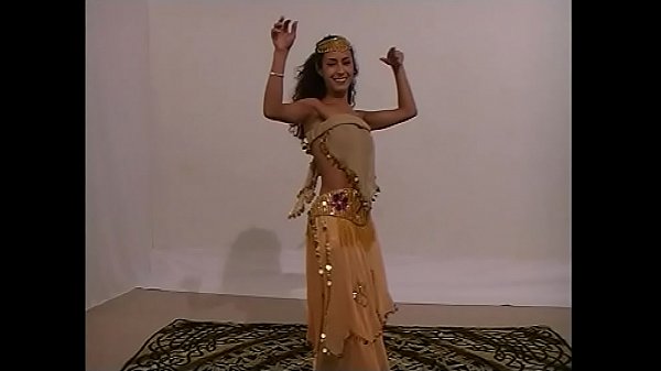 Gadis Arab Siap Dihajar Batang Hitam Besar! Dia Gila Anal Dengan Kontol Besar Dan Perkasa!