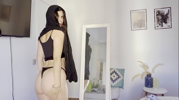 Gadis Berhijab Yang Liar Dan Menggoda