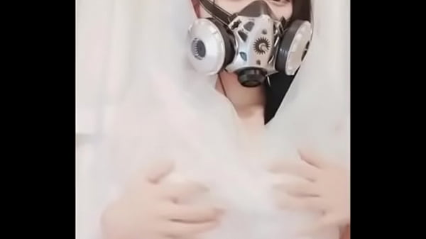 Masturbasi Dengan Dildo Gaya Tiongkok Yang Menggoda