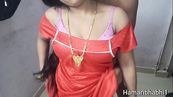 Bokep India: Adik Ipar Ganas Ngentot Bhabhi Hot Sambil Bisik-bisik Mesra Di Telinga.