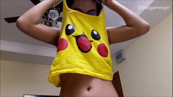 Gadis Asia Bugil Di Webcam Menggoda: “mau Diapain Kalau Ngentot Aku?”