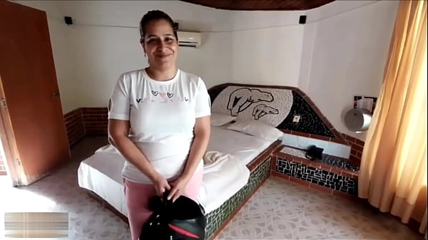Menggila Dengan Ibu Mertua Di Sudut-sudut Kota Karena Pacar Meninggalkanku Saat Kencan – Bagian 1 – Film Panas