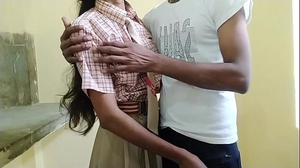 Pelajaran Panas Murid Desa India Dengan Pacar Sekolahnya Yang 18 Tahun