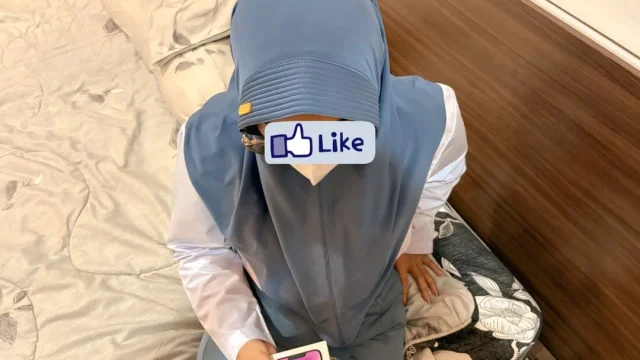 High School Girl Taken To Hotel To Get An Iphone