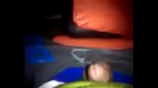 Dekapan Liar Di Sofa Dengan Si Gadis India