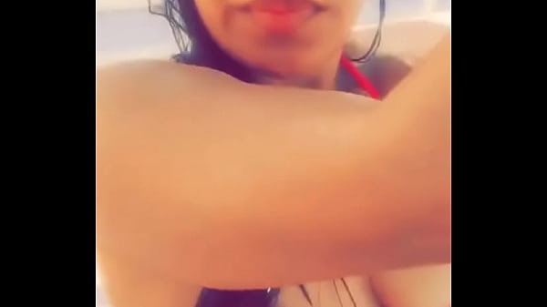 Majeda – Si Arab Seksi Yang Menggoda