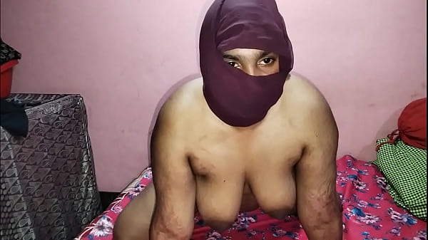 Mua Ganteng Ngentot Klien Model India Seksi Habis-habisan Di Rumah, Suara Erang Hindi Bikin Greng!