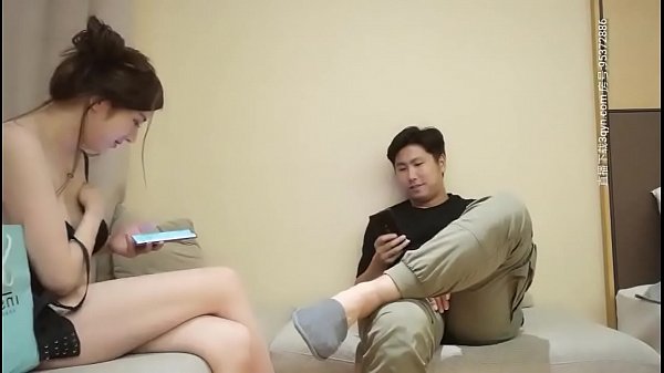 Porselen Tiongkok Yang Menggoda