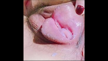真空泵猛吸私处与后庭 极致扩张肛门的刺激伸缩瞬间