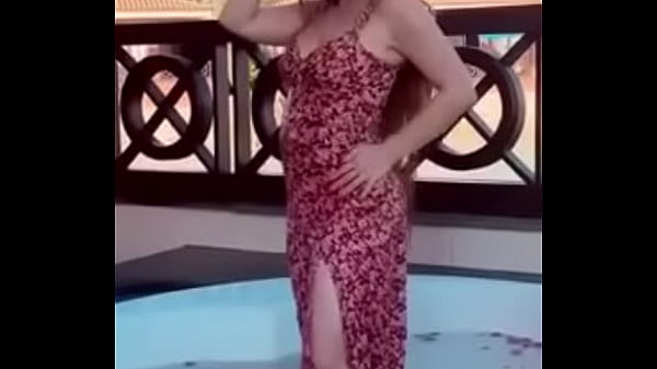 Goyang Seksi Cewek Arab Yang Menggoda