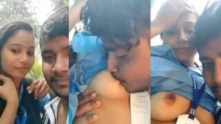 Hisap Susu Cewek Kampus Di Luar, Bikin Basah Kuyup