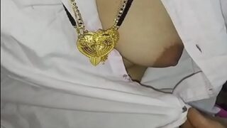 Pasangan Aneh Pake Kalung Mangalsutra Sebelum Ngewe.