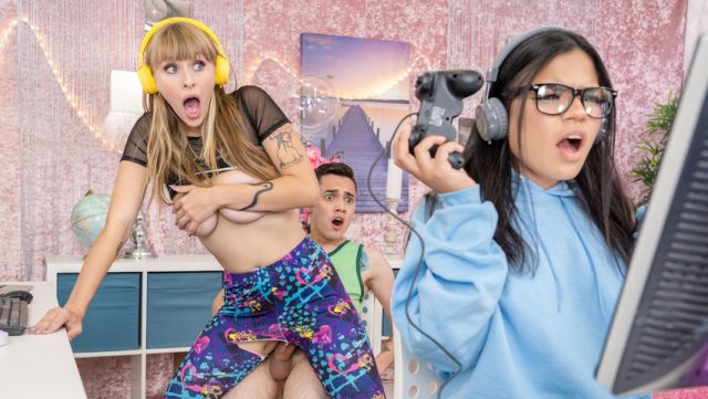 Realitas Raja – Streamer Seksi Ngebut Sampai Tuntas