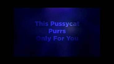 Brittany Andrews Sange, Nungging Di Pinggir Ranjang Sambil Pamer Tetek Gede!