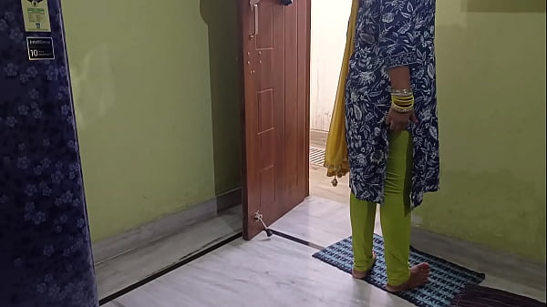 Bapak Mertua India Ngewein Mantu Pakai Alasan Sakit, Bikin Meringis Nikmat!